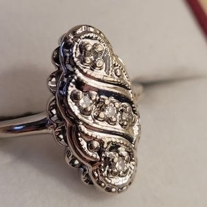 4.4 grams- Art Deco Antique 14k White Gold Diamond Ring